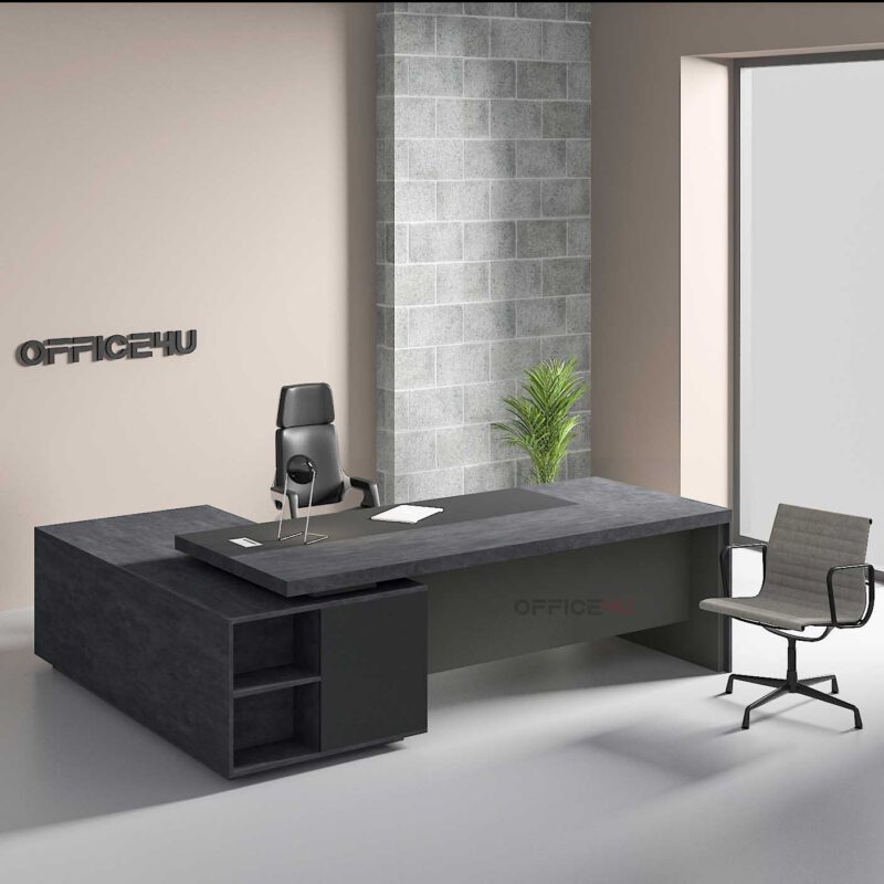 Oliver Executive Desk