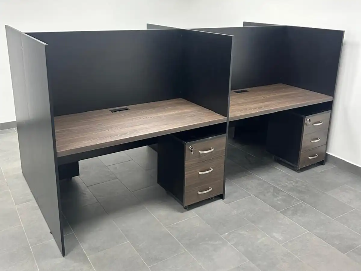 workstation desks with high partition for The WellBoss Company by Office4u
